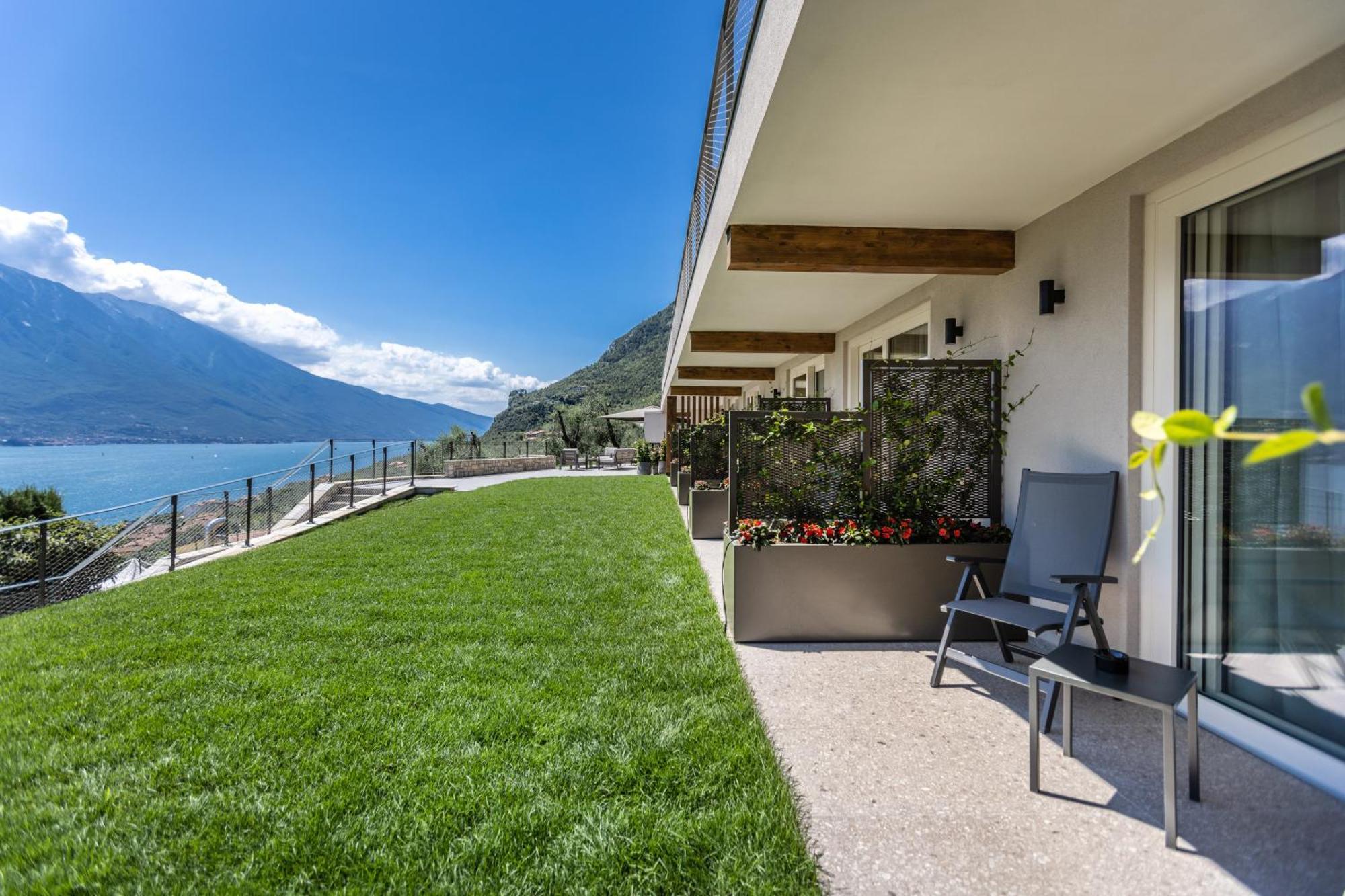 Llac Living Nature Hotel Limone sul Garda Quarto foto