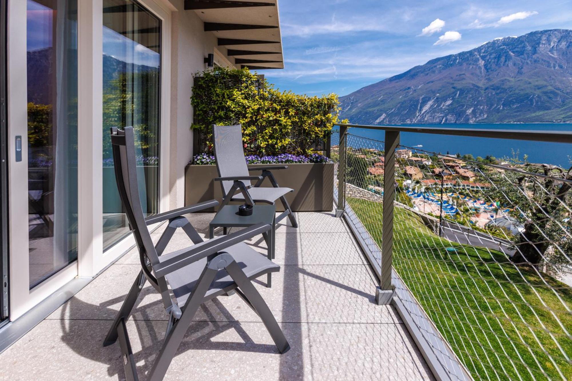 Llac Living Nature Hotel Limone sul Garda Quarto foto