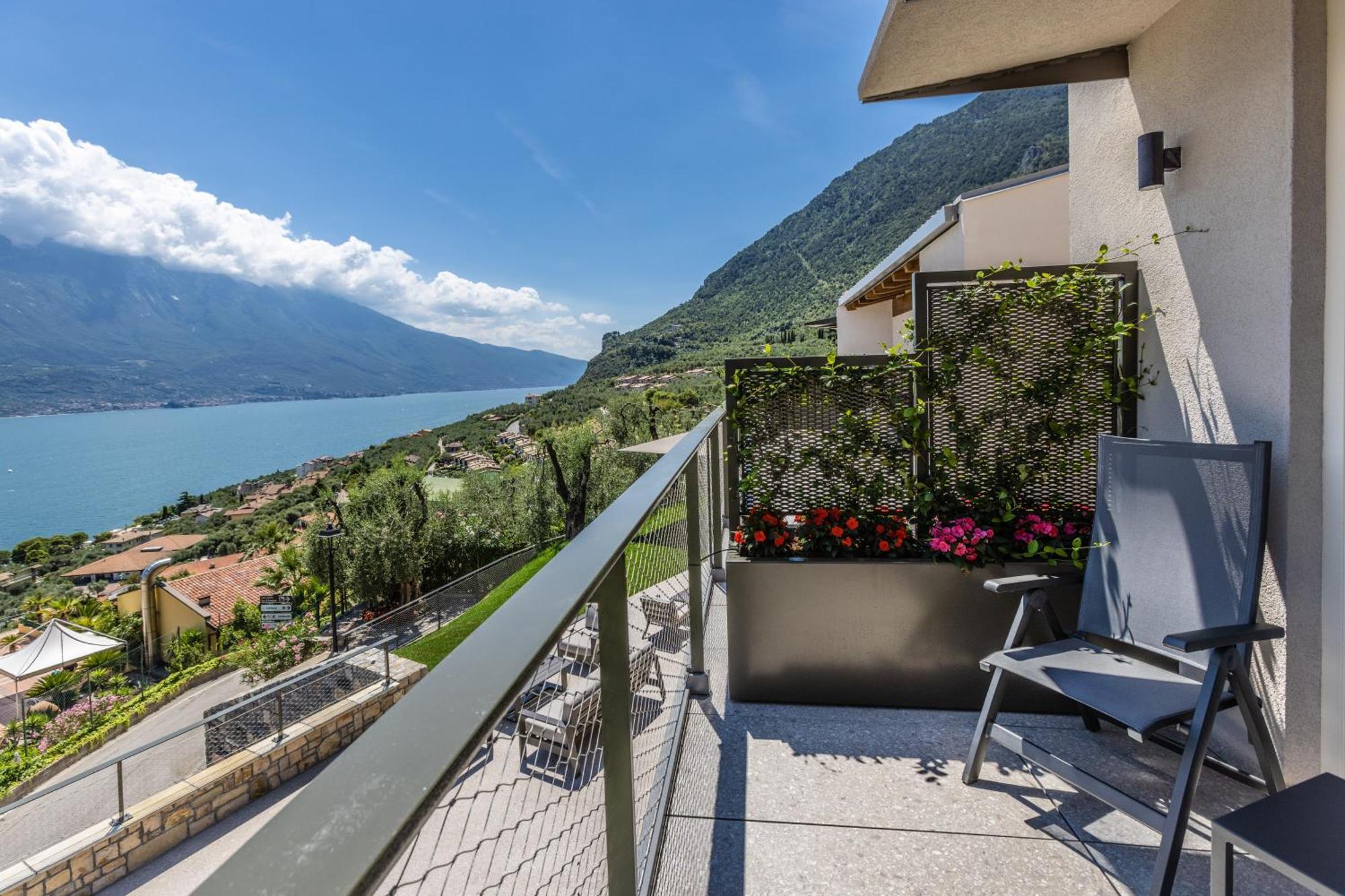 Llac Living Nature Hotel Limone sul Garda Quarto foto